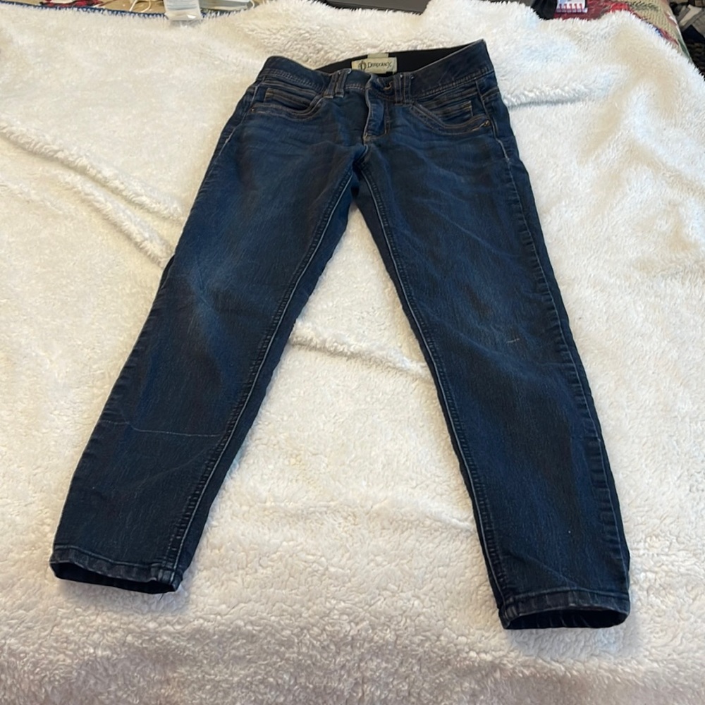 Women size 2 crop